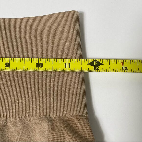 NVGTH Beige Performance Seamless Leggings Women's Size Small - Picture 9 of 14